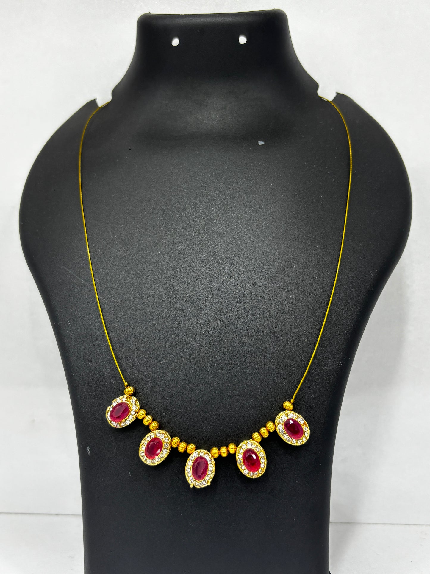 Invisible Chain With Pendant MGF_ 0982