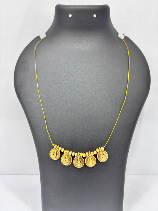 Invisible Matte Chain With Pendant MGF_ 0982